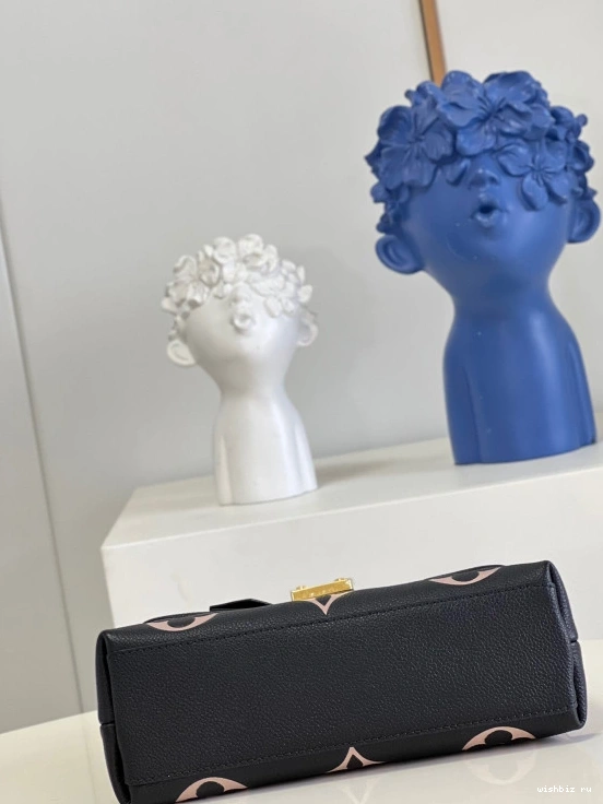 WIS BB VUITTON MADELEINE LOUIS 1026